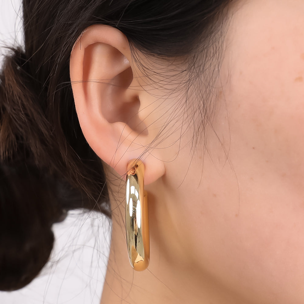 Simple Solid C-Shaped Jewelry Earrings Brass Plated with 14K Gold Hypoallergenic Steel Needle For Women & Ladies