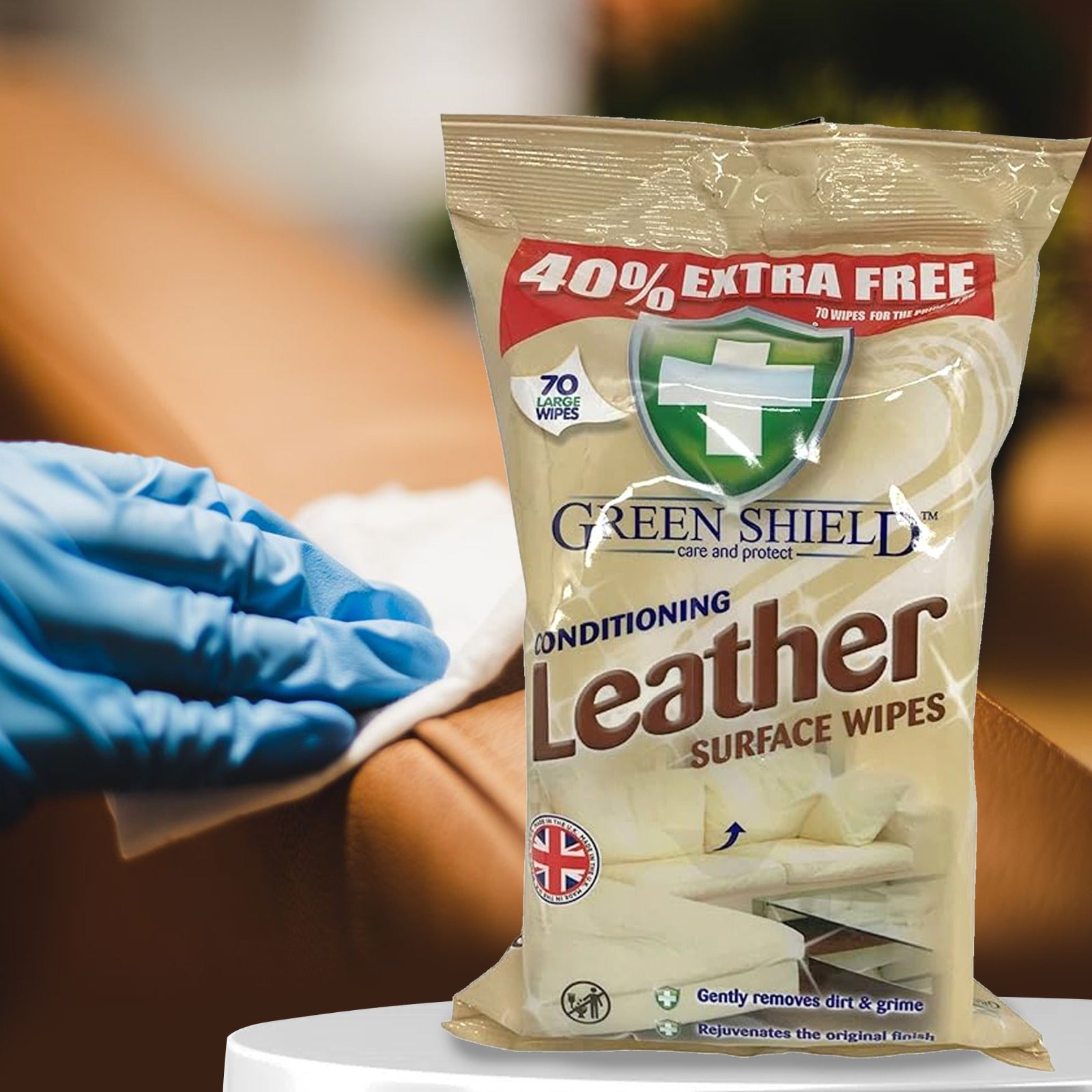 Pack of 2 Mode Blend Leather Conditioning Wipes, gently cleans and protects leather items.